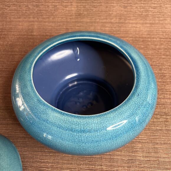 Vintage Turquoise Ceramic Bowl with Lid – Beehive Style, 9.75″ × 9″, Excellent - Picture 7 of 11